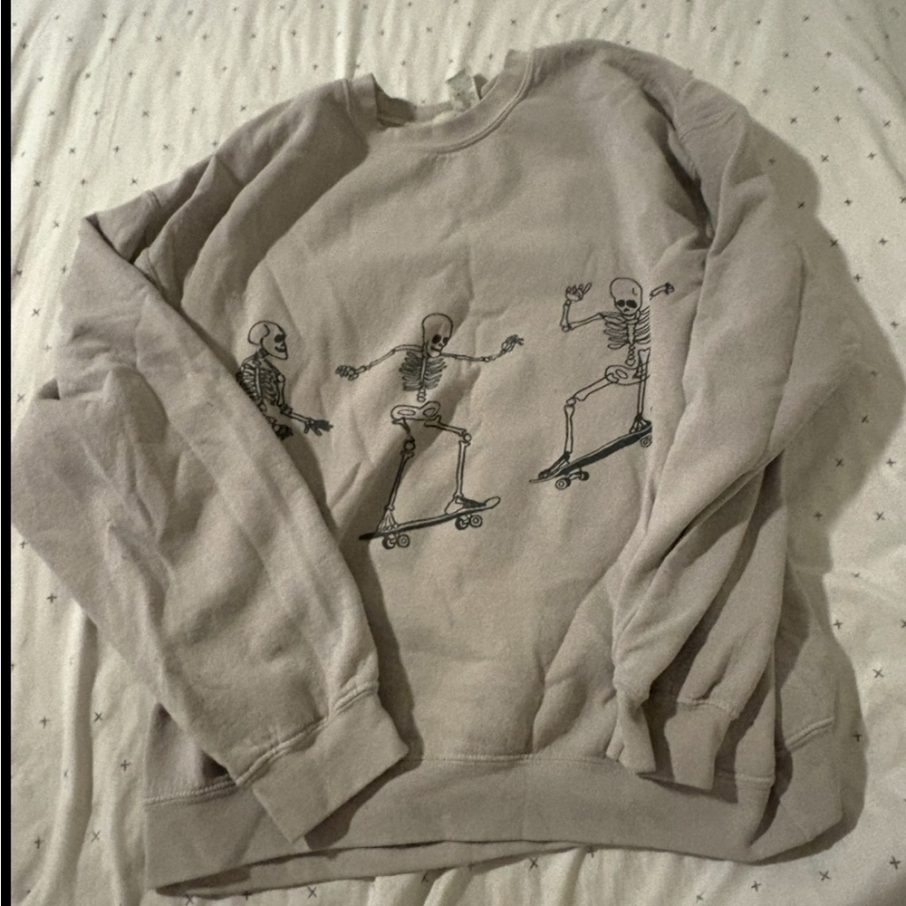 Urban outfitters Skeleton Skateboard Crewneck